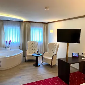 Zur Weinsteige Hotel